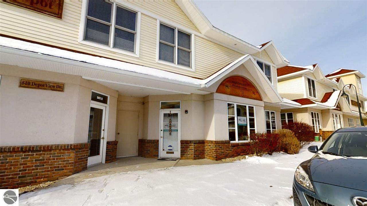 510 Depot View Drive - Photo 1