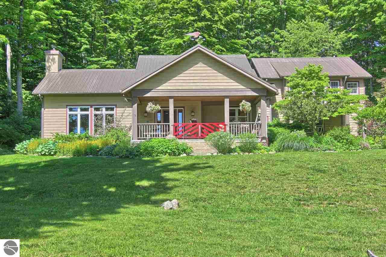 5300 Eagles Nest Lane - Photo 1