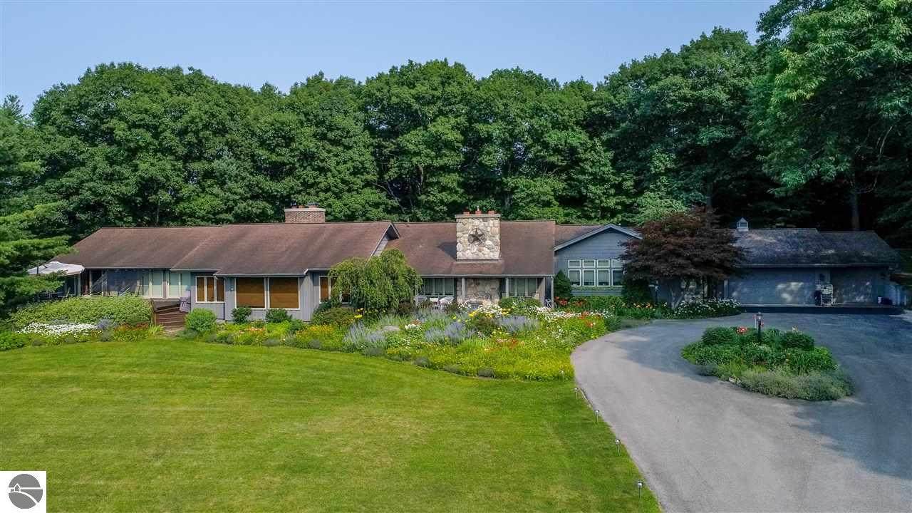 1461 Eagle Highway - Photo 1