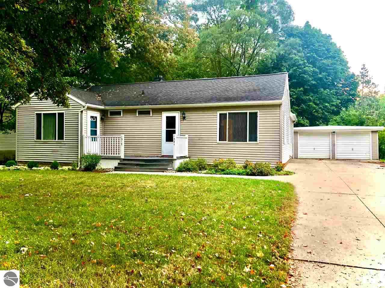 1317 Highland - Photo 1