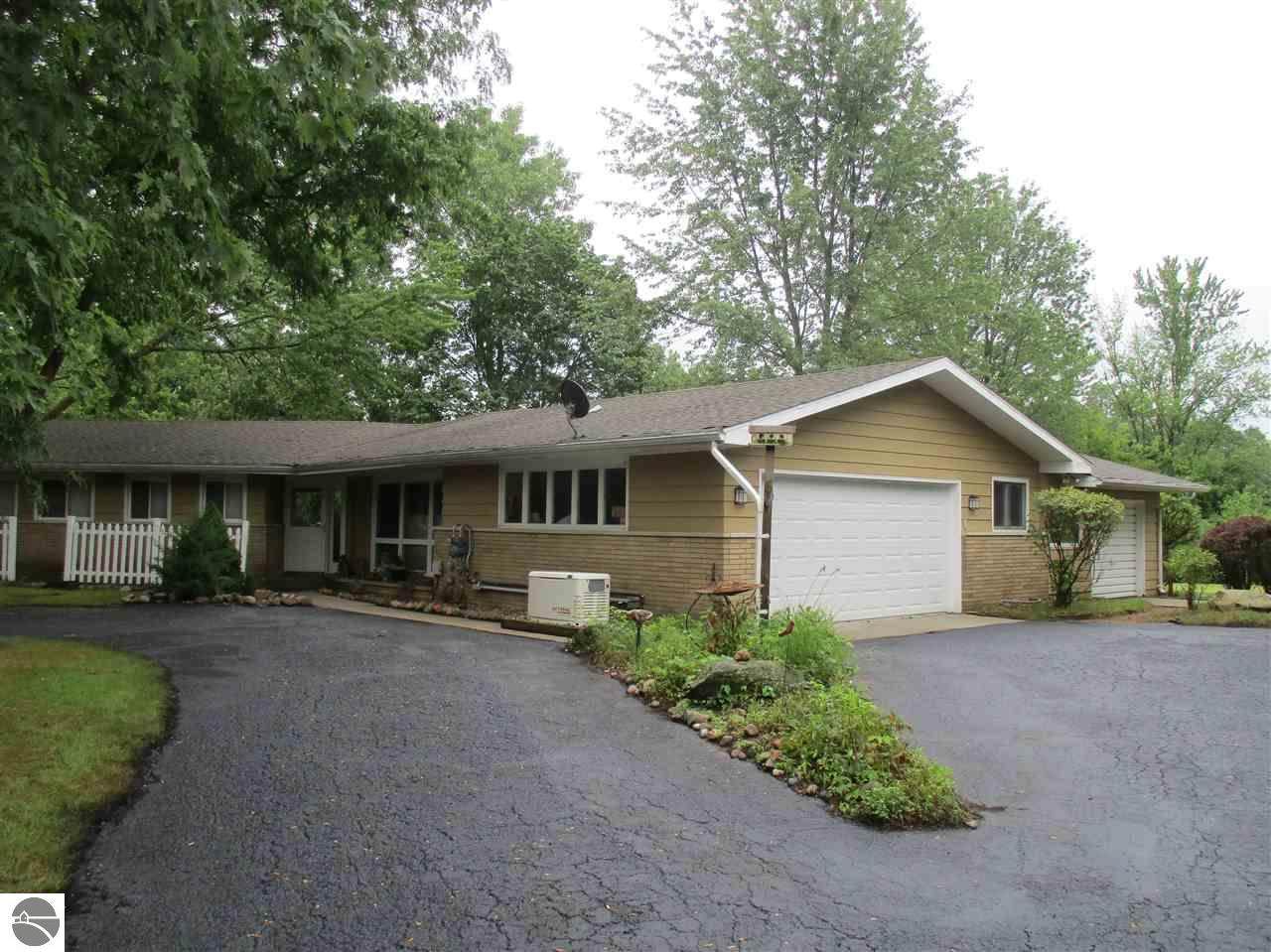5714 Willow Bend Drive - Photo 1