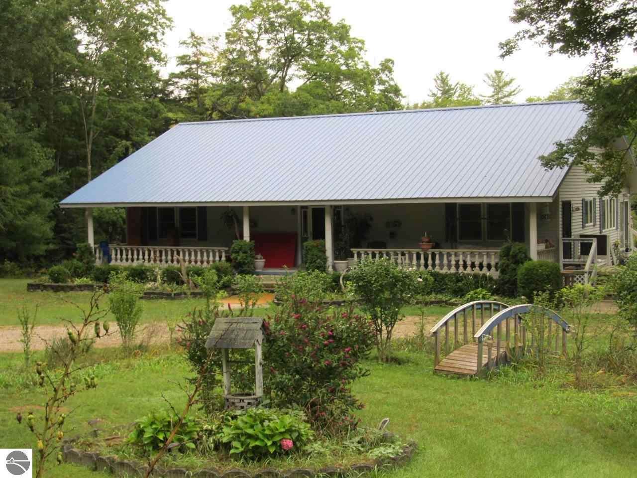1189 White Road - Photo 1