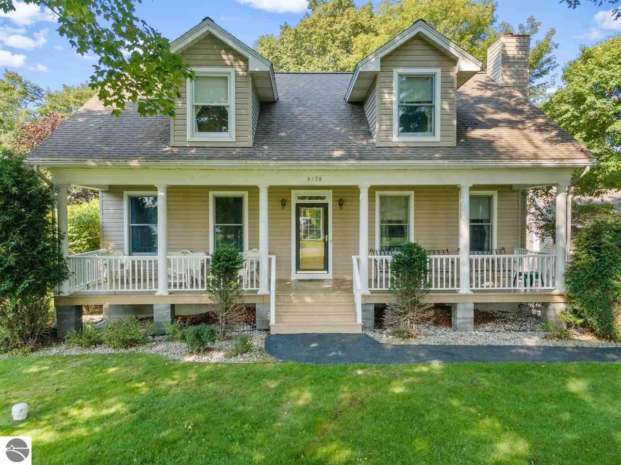 3178 Grebe Street - Photo 1