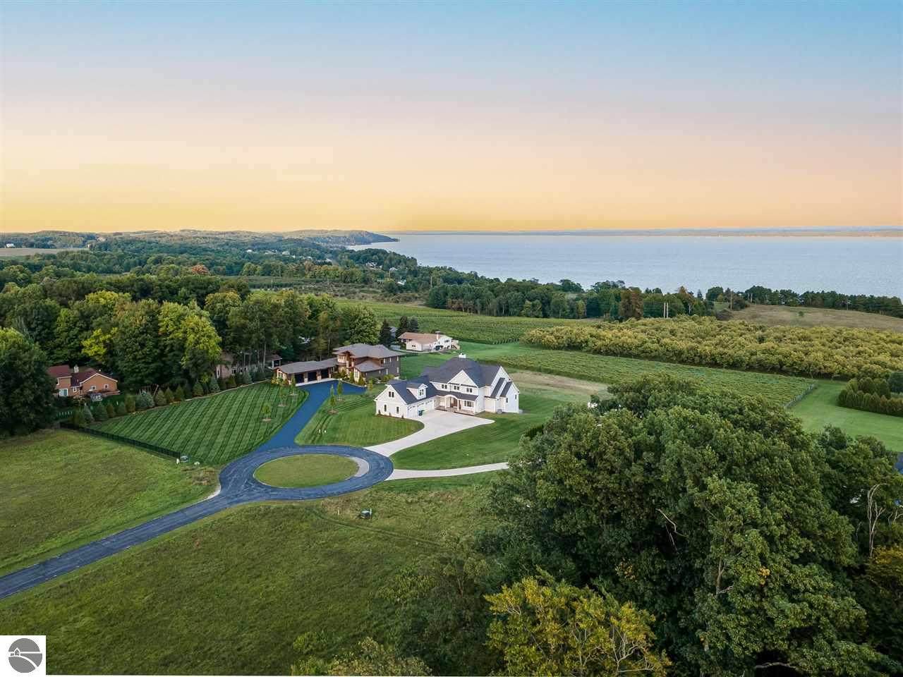 400 Chestnut Ridge - Photo 1
