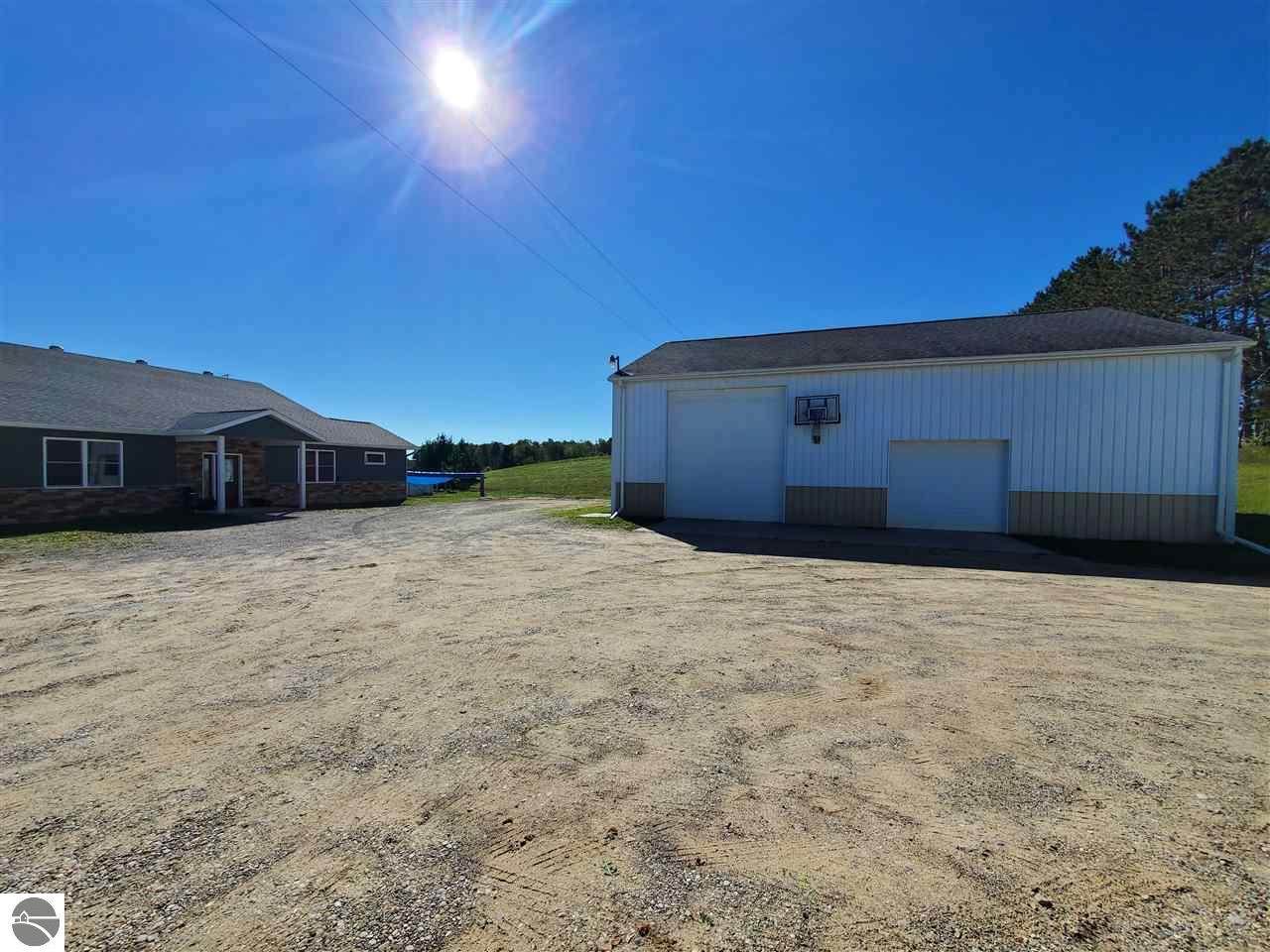 9457 29 Road - Photo 1