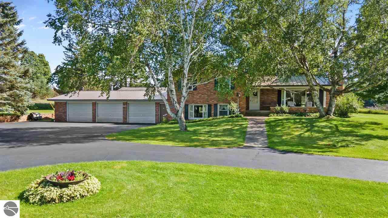 5685 Sparr Road - Photo 1