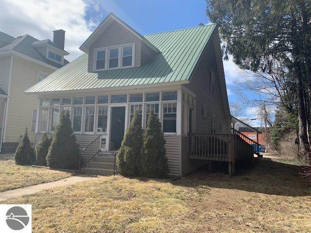 226 Warren - Photo 1