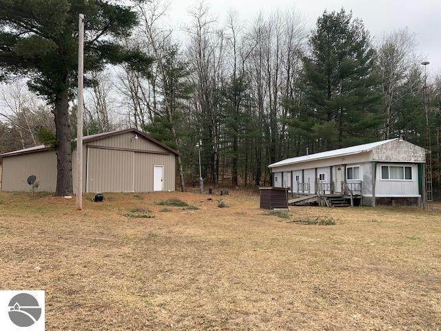 5580 Gillow - Photo 1