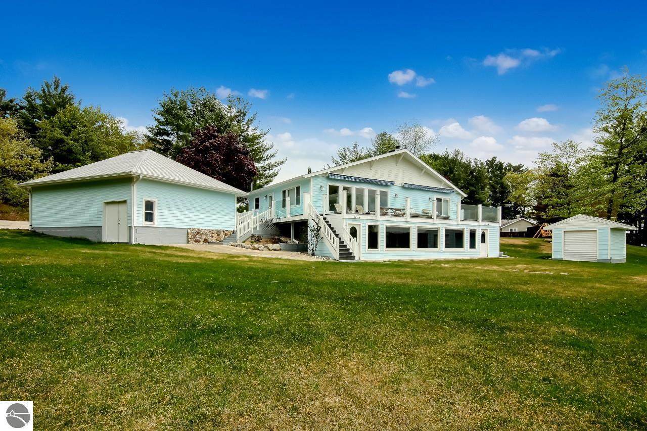 7487 Cottage Drive - Photo 1