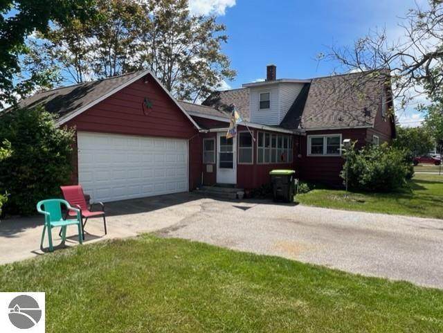 418 Main Street - Photo 1