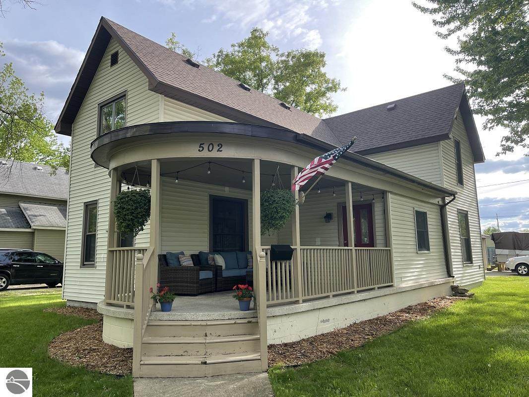 502 Oak Street - Photo 1