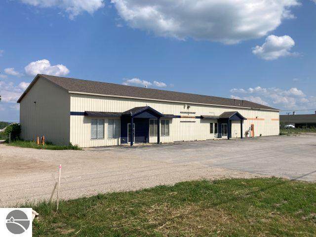 274 Us-31 S - Photo 1