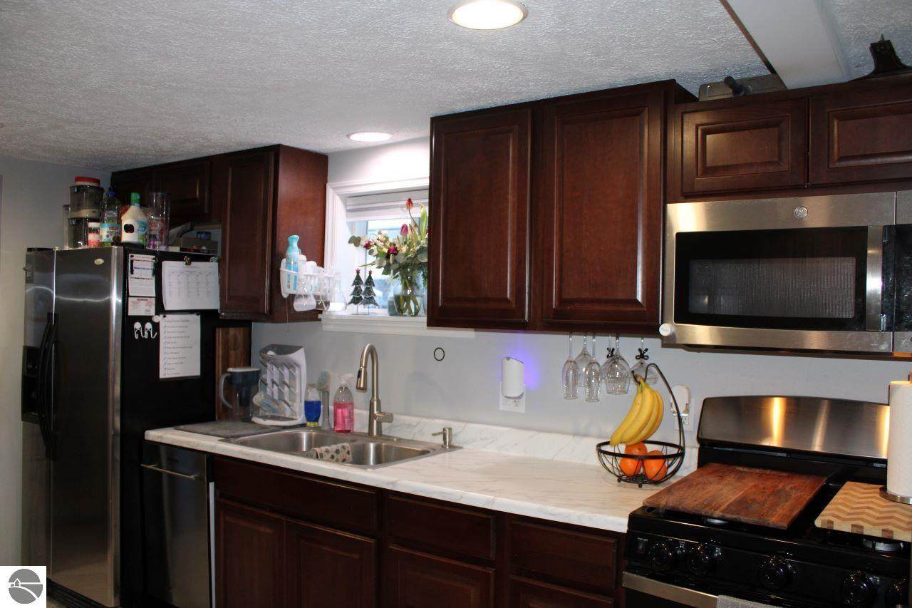 207 Division Street - Photo 1