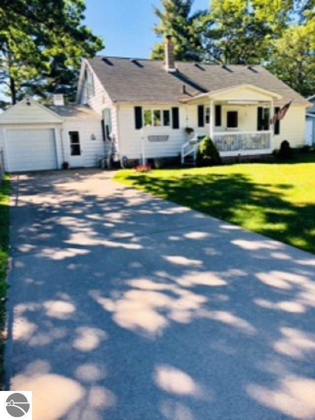 1058 Ottawas Lane - Photo 1