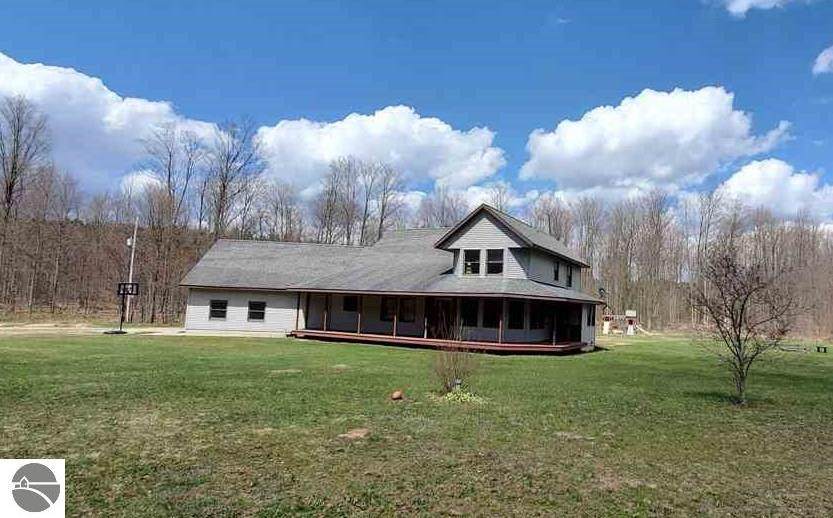 5570 Vandermeulen Road - Photo 1