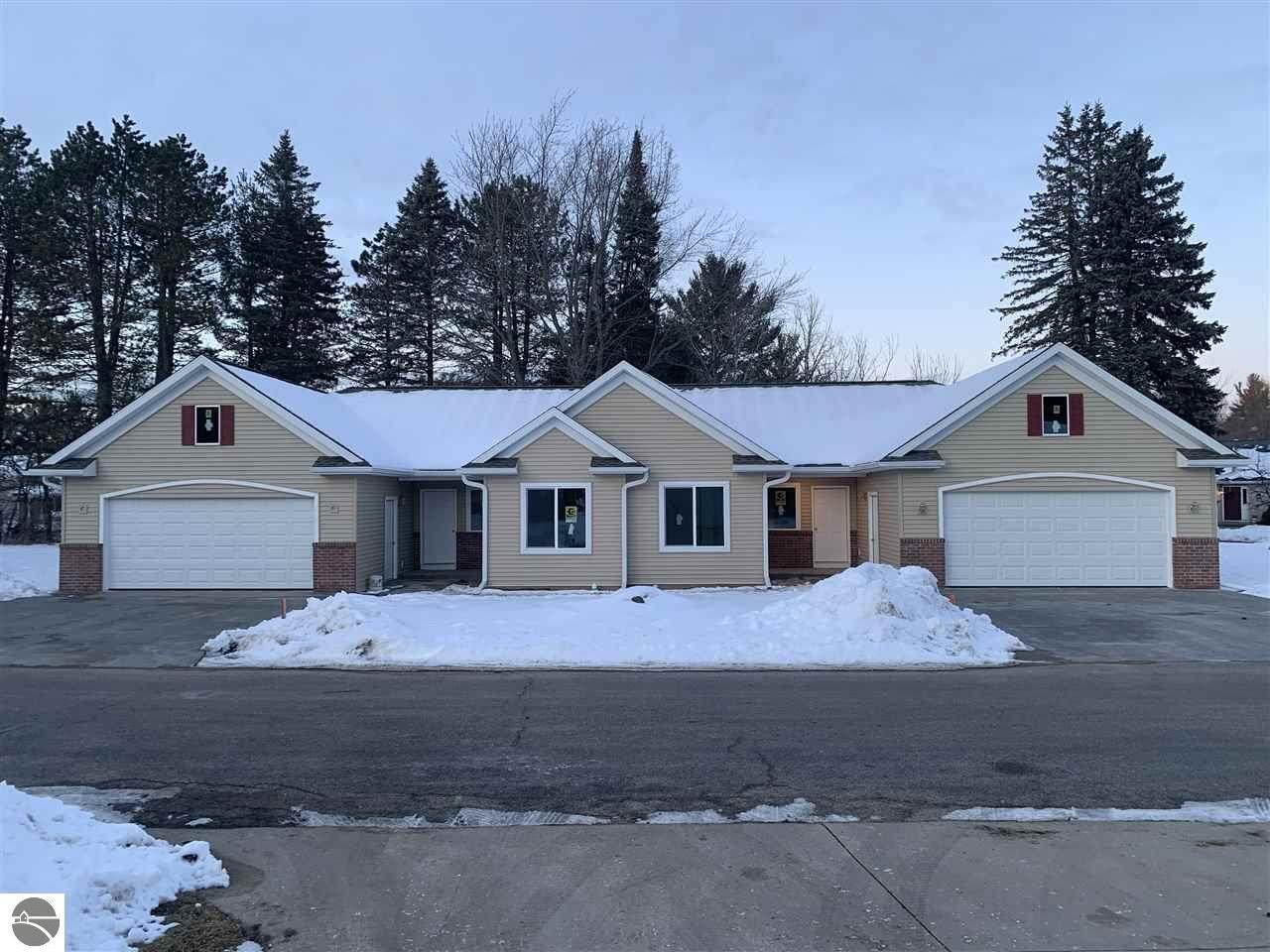 421 West River Park Drive - Photo 1