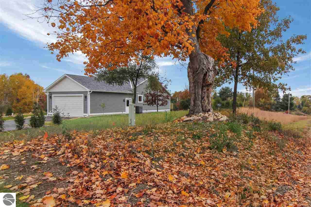 1880 Vanderlip Road - Photo 1