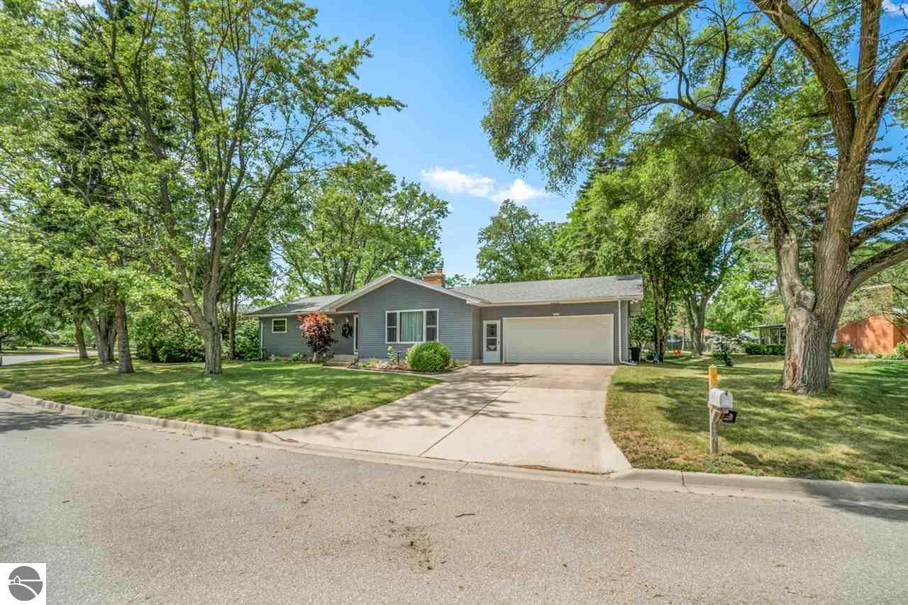 900 Center Drive - Photo 1