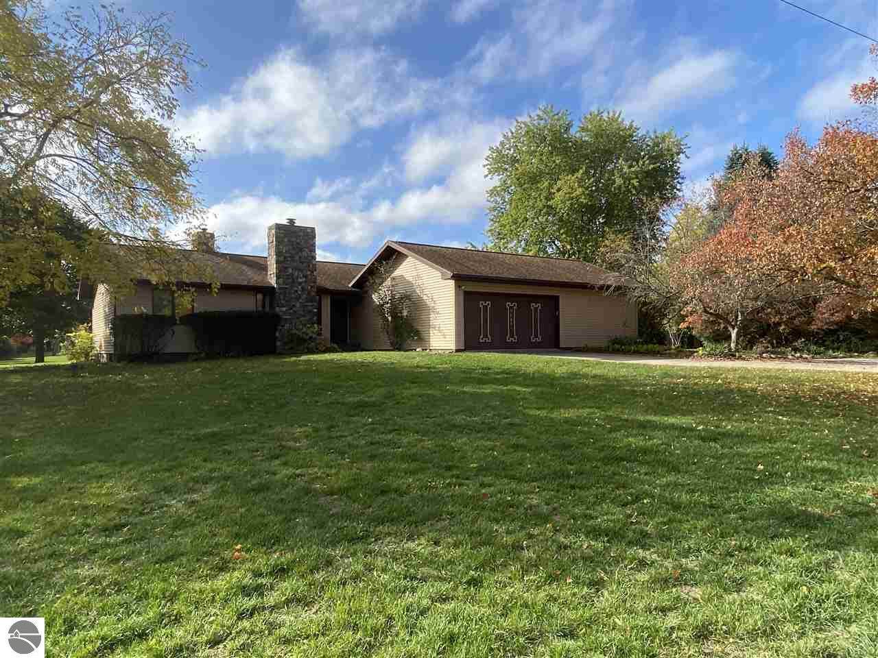 5765 River - Photo 1