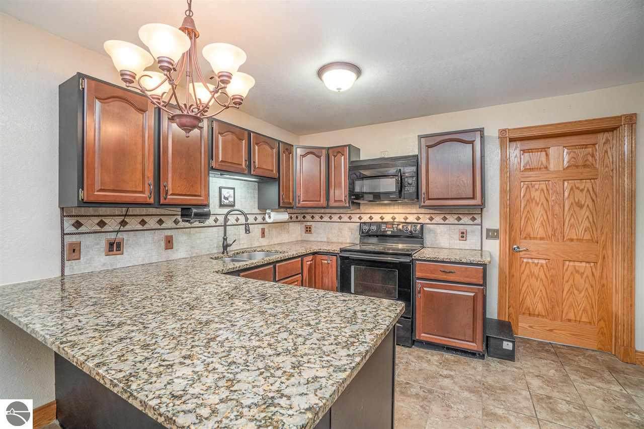 814 Lansing Street - Photo 1