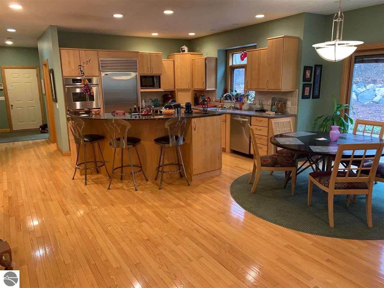 1105 Wendrow Way - Photo 1