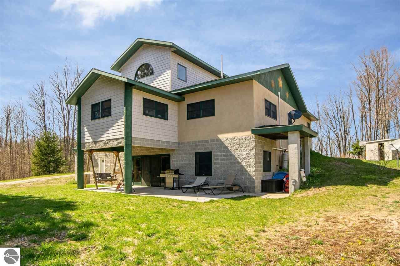 10792 Glovers Lake Road - Photo 1