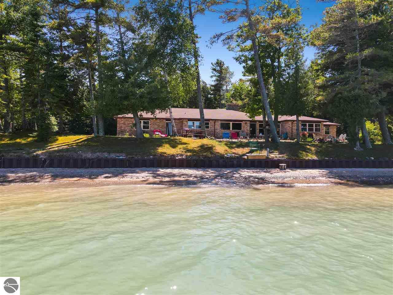 11861 Kinnikinick Road - Photo 1