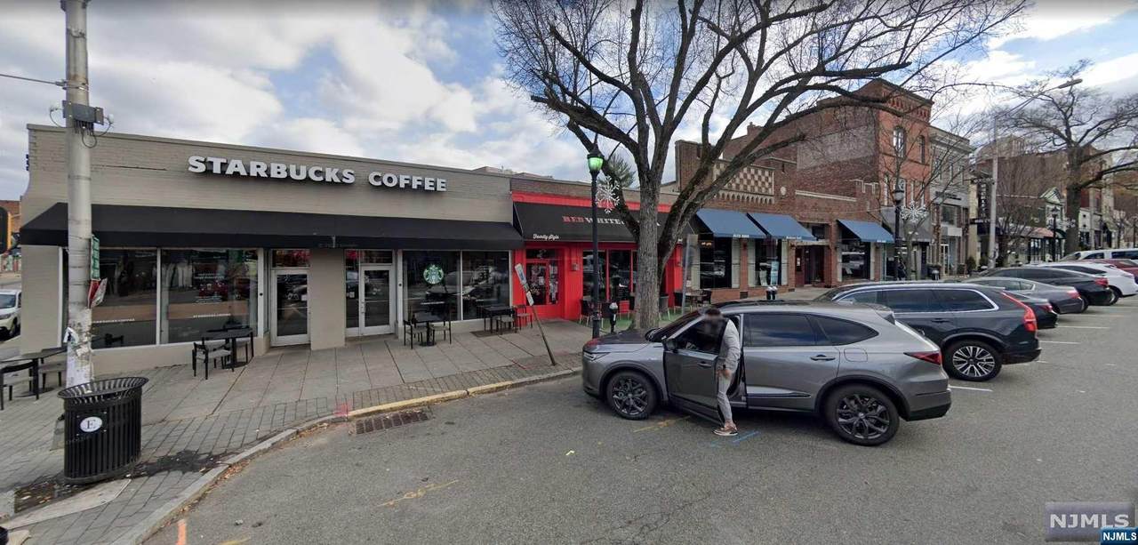 21 Palisade Avenue - Photo 1