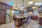 881 Circle Avenue - Photo 18
