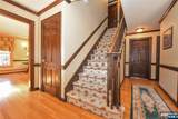 881 Circle Avenue - Photo 9