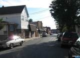 38 Plauderville Avenue - Photo 7