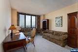 100 Carlyle - Photo 11