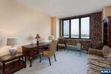 100 Carlyle - Photo 12