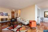 100 Carlyle - Photo 4