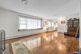 9 Maple Avenue - Photo 3