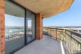 1705 Harmon Cove Tower - Photo 18