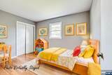 200 Maple - Photo 14