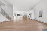 442 Ellis Place - Photo 14