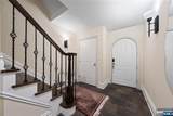1602 Center Avenue - Photo 4