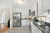 951 Darien Terrace - Photo 15