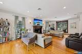 22 Anton Court - Photo 8