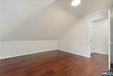 826 George - Photo 18