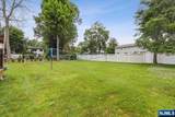 19 Center - Photo 21