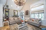 16 Lawrence Road - Photo 8