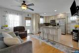 224 Rossiter Avenue - Photo 11