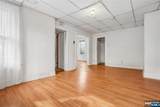 68 Chestnut Street - Photo 10