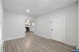 580 Monroe - Photo 2