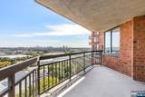 1705 Harmon Cove Tower - Photo 17