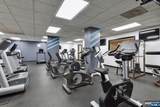 1705 Harmon Cove Tower - Photo 36