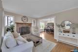 17 Lane Avenue - Photo 8